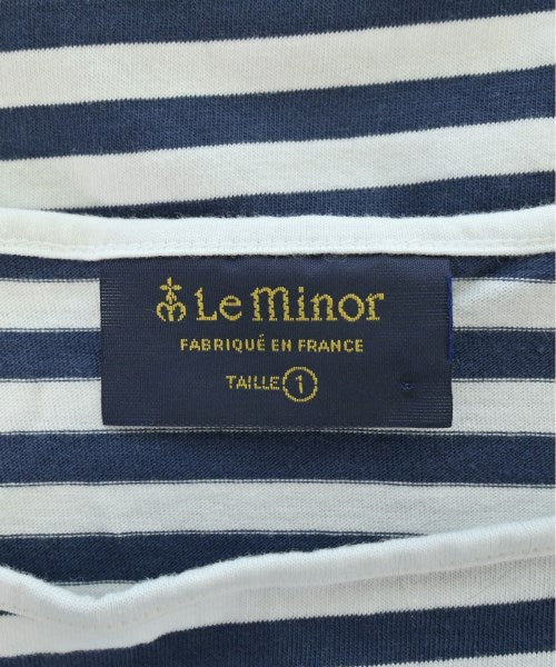 Le minor เสื้อยืด/เสื้อท็อปส์