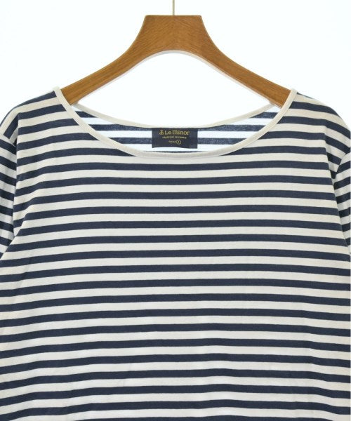 Le minor เสื้อยืด/เสื้อท็อปส์