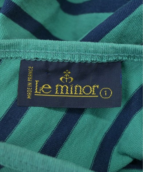 Le minor เสื้อยืด/เสื้อท็อปส์