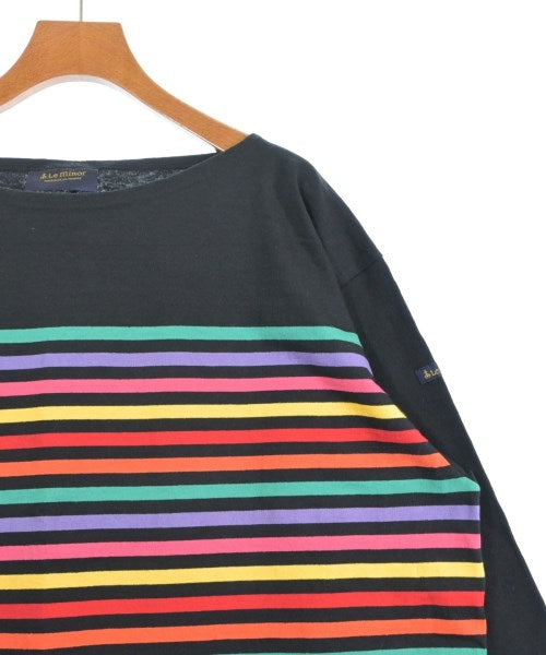 Le minor เสื้อยืด/เสื้อท็อปส์