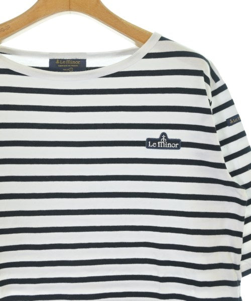 Le minor เสื้อยืด/เสื้อท็อปส์