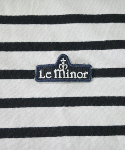 Le minor เสื้อยืด/เสื้อท็อปส์