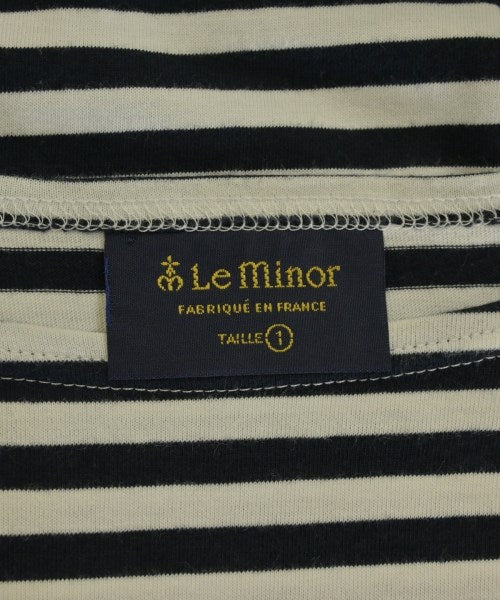 Le minor เสื้อยืด/เสื้อท็อปส์