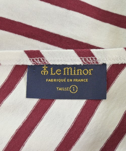 Le minor เสื้อยืด/เสื้อท็อปส์