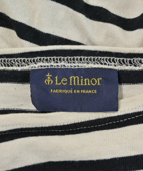 Le minor เสื้อยืด/เสื้อท็อปส์