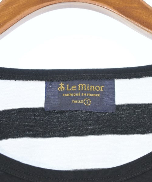 Le minor เสื้อยืด/เสื้อท็อปส์