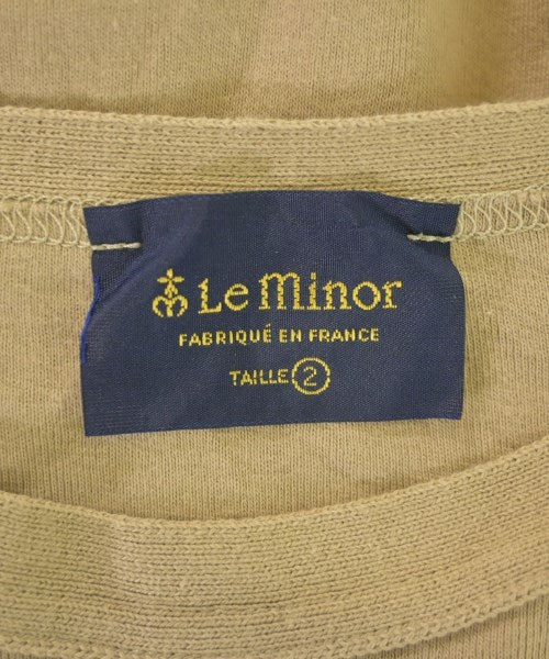 Le minor เสื้อยืด/เสื้อท็อปส์