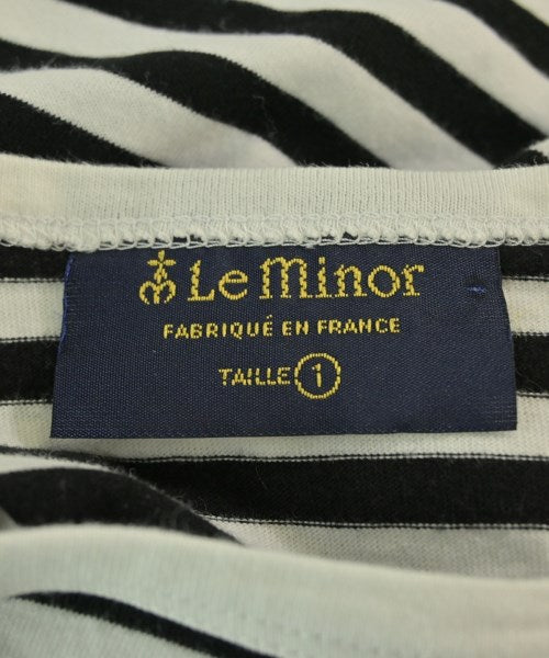 Le minor เสื้อยืด/เสื้อท็อปส์