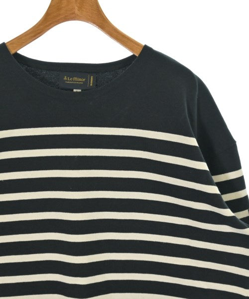 Le minor เสื้อยืด/เสื้อท็อปส์
