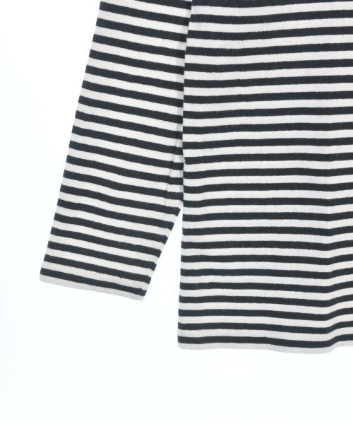 Le minor เสื้อยืด/เสื้อท็อปส์