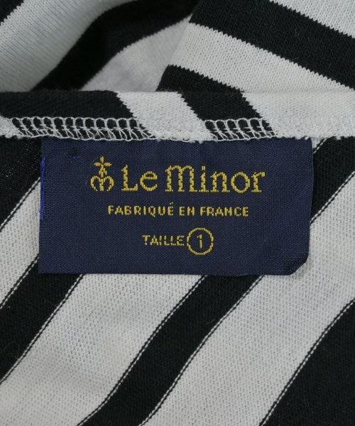Le minor เสื้อยืด/เสื้อท็อปส์