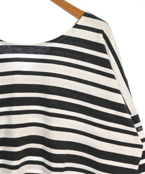 Le minor เสื้อยืด/เสื้อท็อปส์