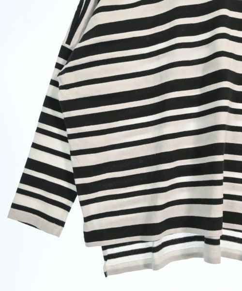 Le minor เสื้อยืด/เสื้อท็อปส์