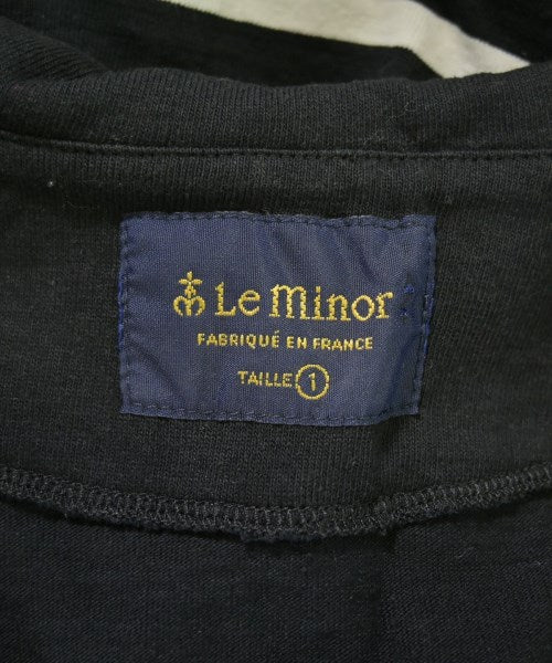 Le minor เสื้อยืด/เสื้อท็อปส์