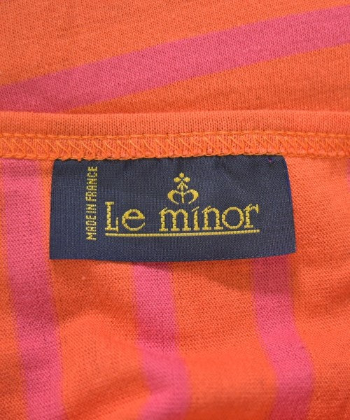 Le minor เสื้อยืด/เสื้อท็อปส์
