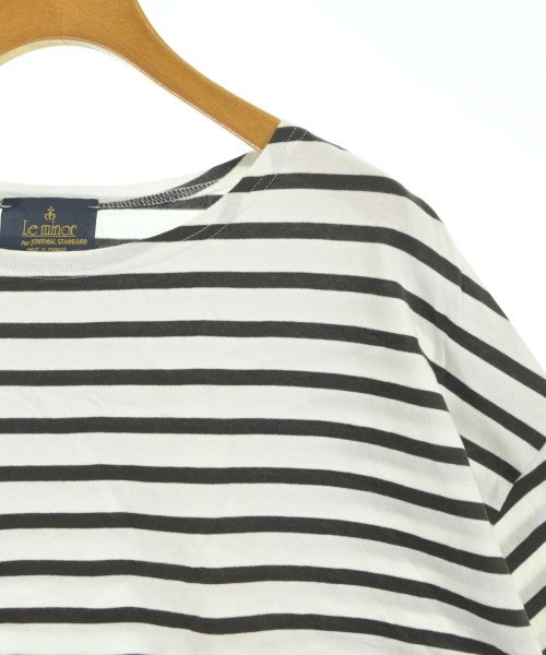 Le minor เสื้อยืด/เสื้อท็อปส์