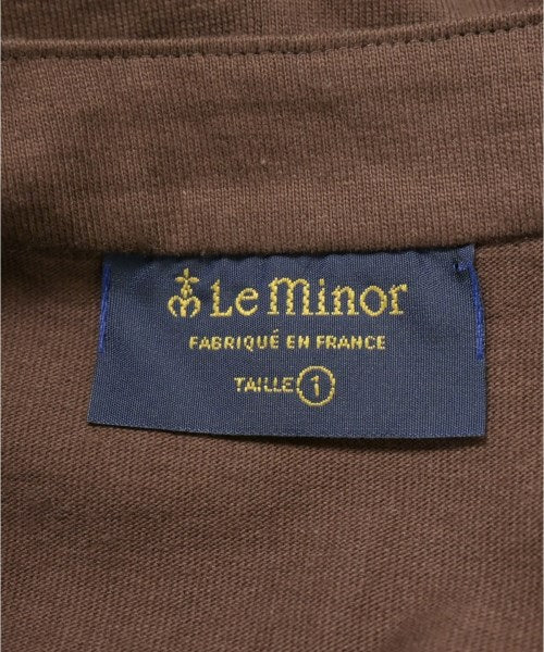 Le minor เสื้อยืด/เสื้อท็อปส์