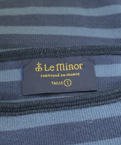 Le minor เสื้อยืด/เสื้อท็อปส์