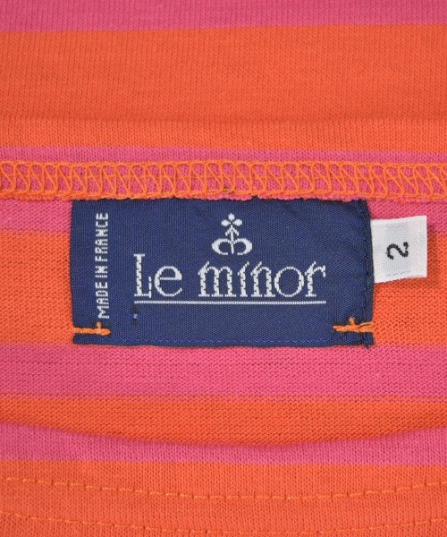 Le minor เสื้อยืด/เสื้อท็อปส์