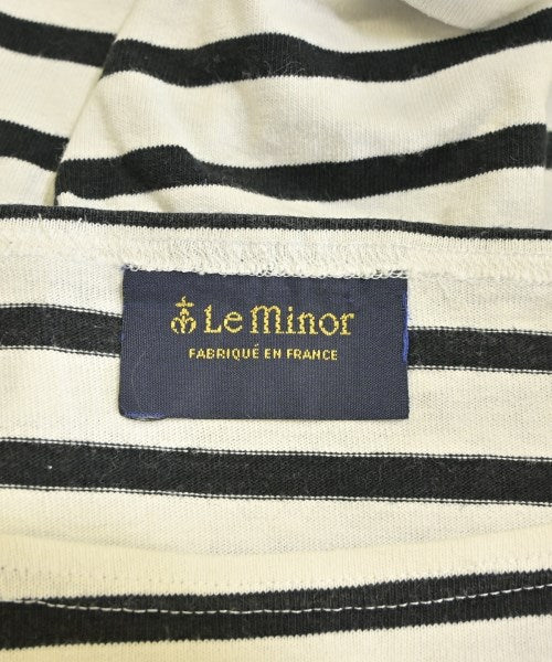 Le minor เสื้อยืด/เสื้อท็อปส์