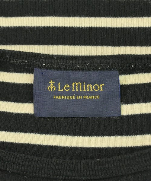 Le minor เสื้อยืด/เสื้อท็อปส์
