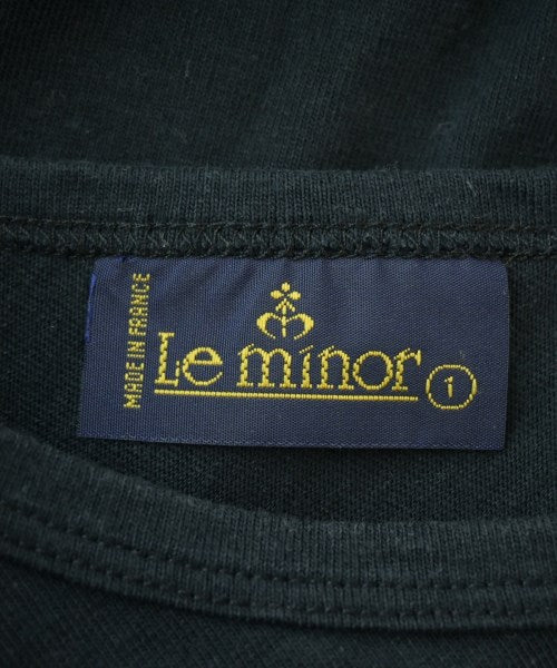 Le minor เสื้อยืด/เสื้อท็อปส์