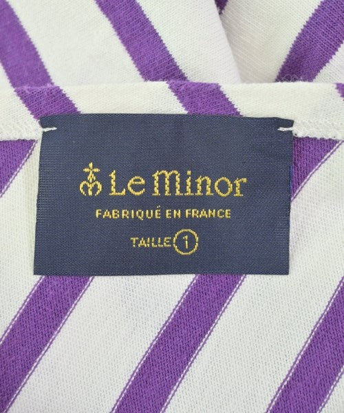 Le minor เสื้อยืด/เสื้อท็อปส์