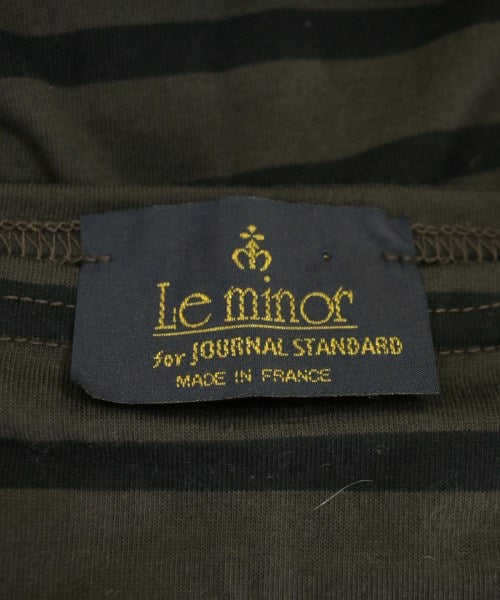 Le minor เสื้อยืด/เสื้อท็อปส์