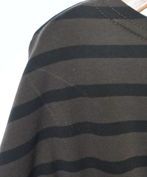 Le minor เสื้อยืด/เสื้อท็อปส์