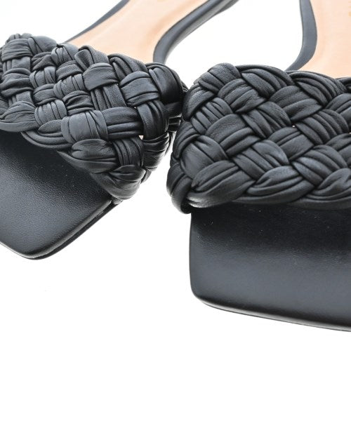 CARRANO รองเท้าแตะ