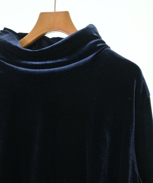 77circa เสื้อยืด/เสื้อท็อปส์