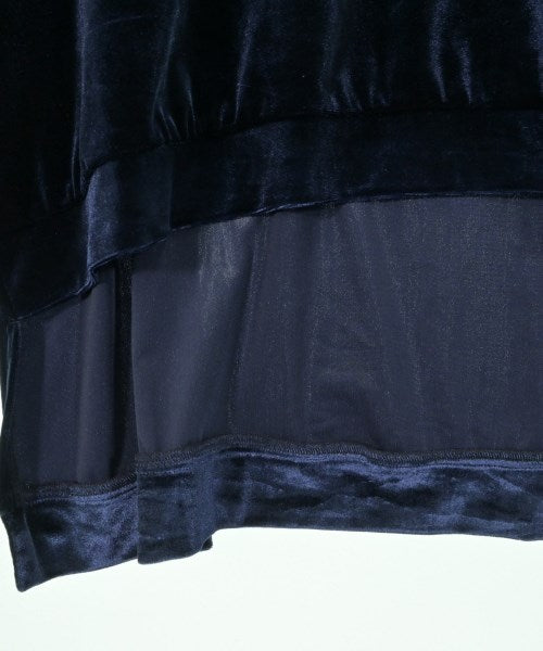 77circa เสื้อยืด/เสื้อท็อปส์