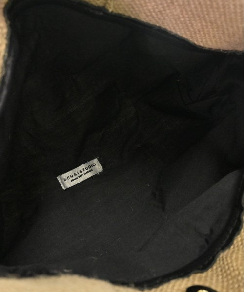 SENSI STUDIO คลัตช์