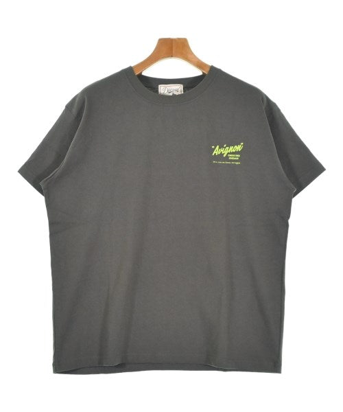 Discoat เสื้อยืด/เสื้อท็อปส์