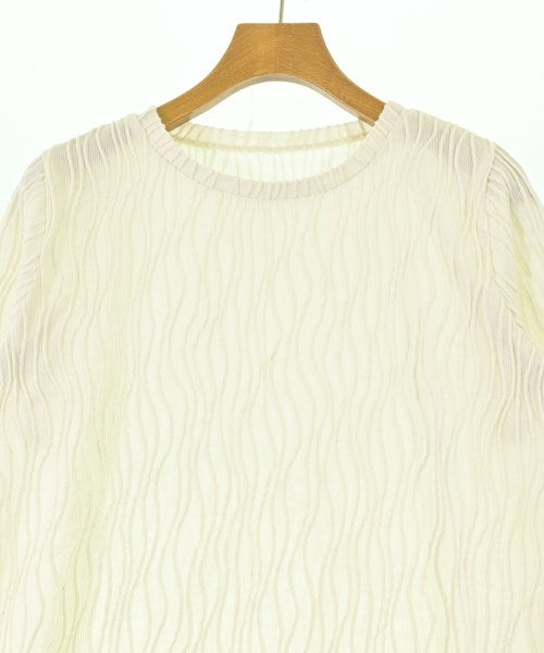 Discoat เสื้อยืด/เสื้อท็อปส์