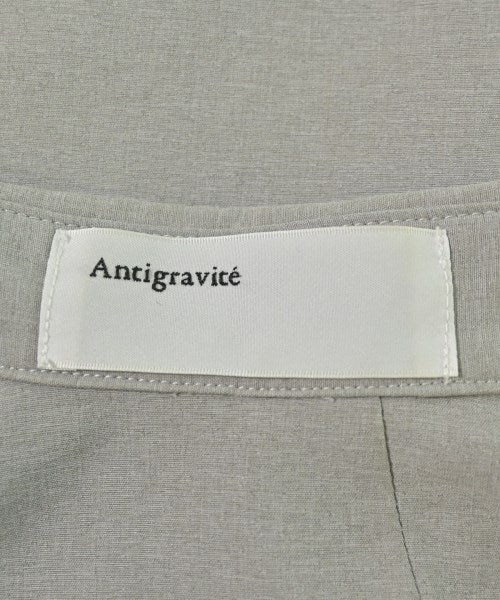 Antigravite เสื้อลำลอง