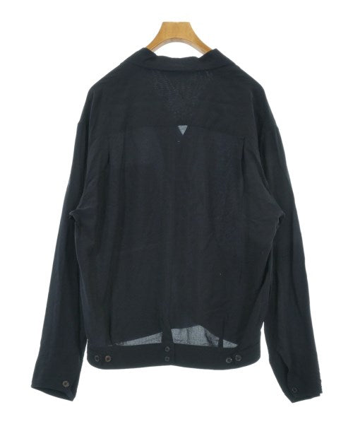 ESSAY เสื้อลำลอง