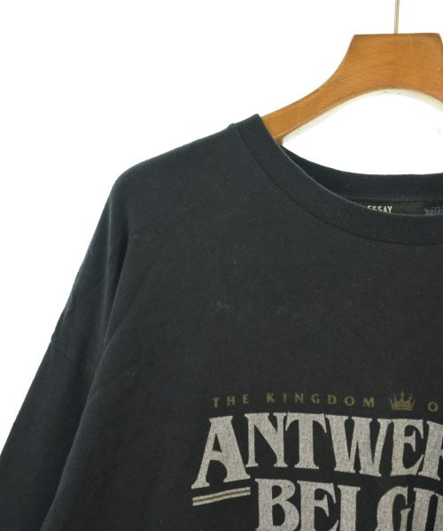 ESSAY เสื้อยืด/เสื้อท็อปส์