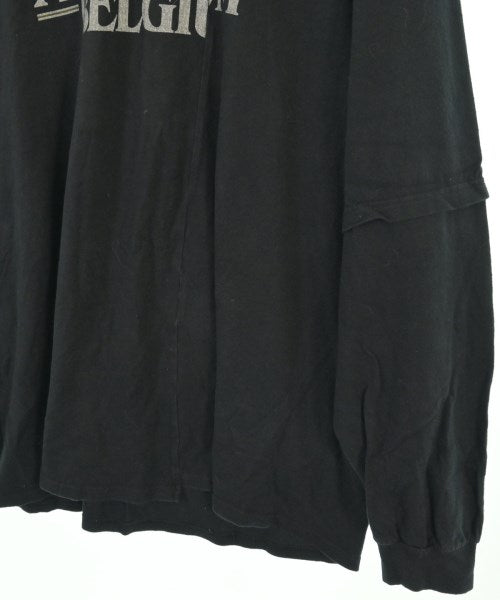 ESSAY เสื้อยืด/เสื้อท็อปส์