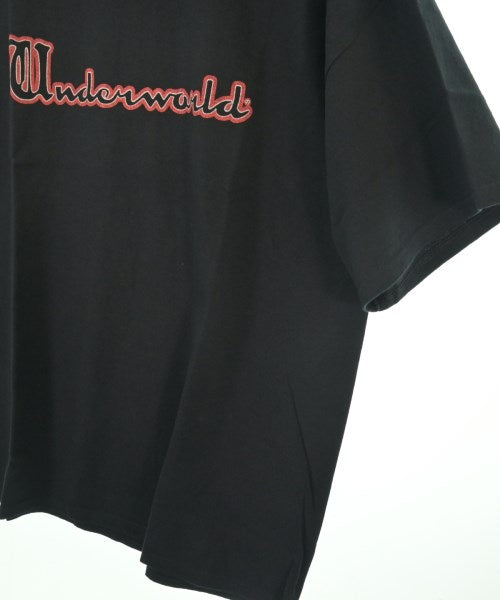 ESSAY เสื้อยืด/เสื้อท็อปส์