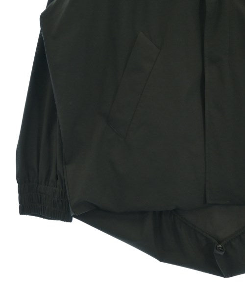 ESSAY แจ็คเก็ตเบลาส์