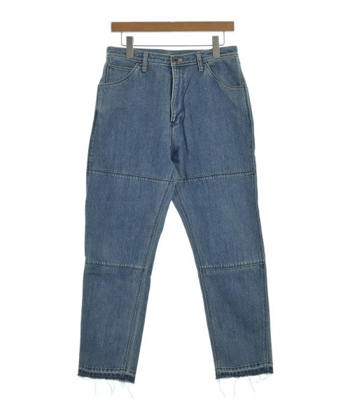 ESSAY ยีนส์