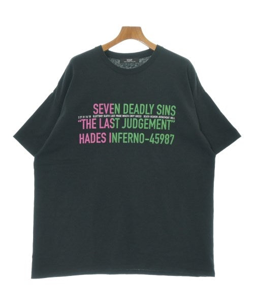 ESSAY เสื้อยืด/เสื้อท็อปส์