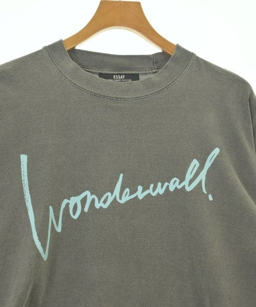 ESSAY เสื้อยืด/เสื้อท็อปส์