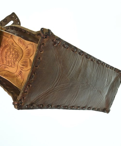 Carving Tribes กระเป๋าถือ