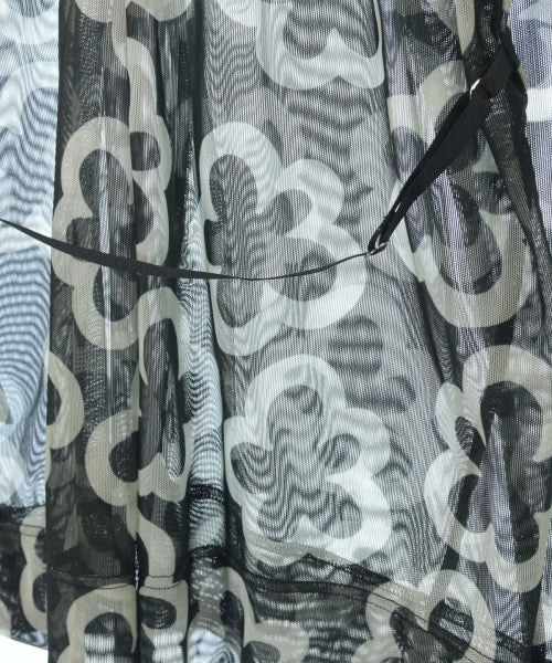 Cry. เสื้อยืด/เสื้อท็อปส์