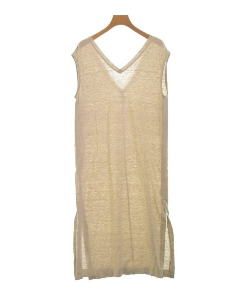 H BEAUTY&YOUTH ชุดเดรส