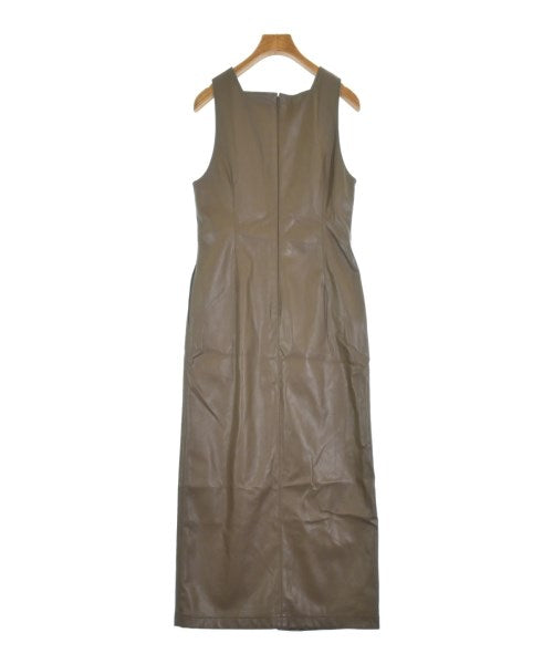 H BEAUTY&YOUTH ชุดเดรส