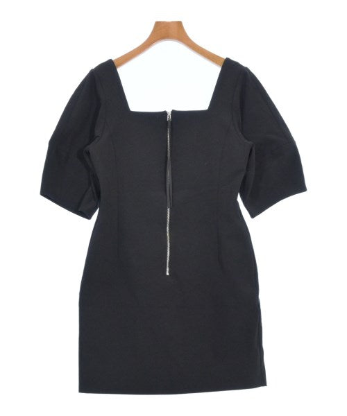 H BEAUTY&YOUTH ชุดเดรส