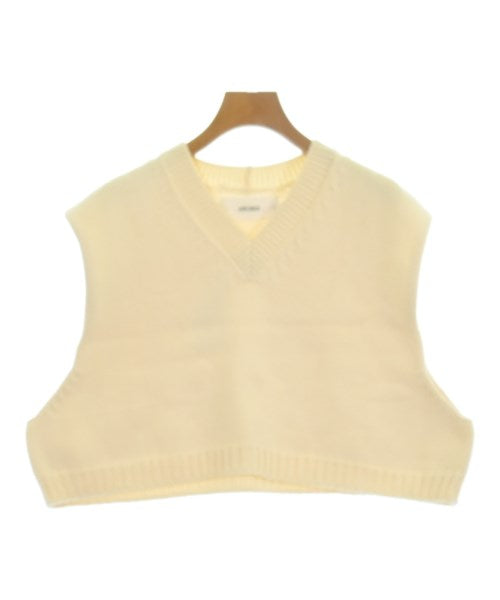 JANE SMITH เสื้อกั๊ก